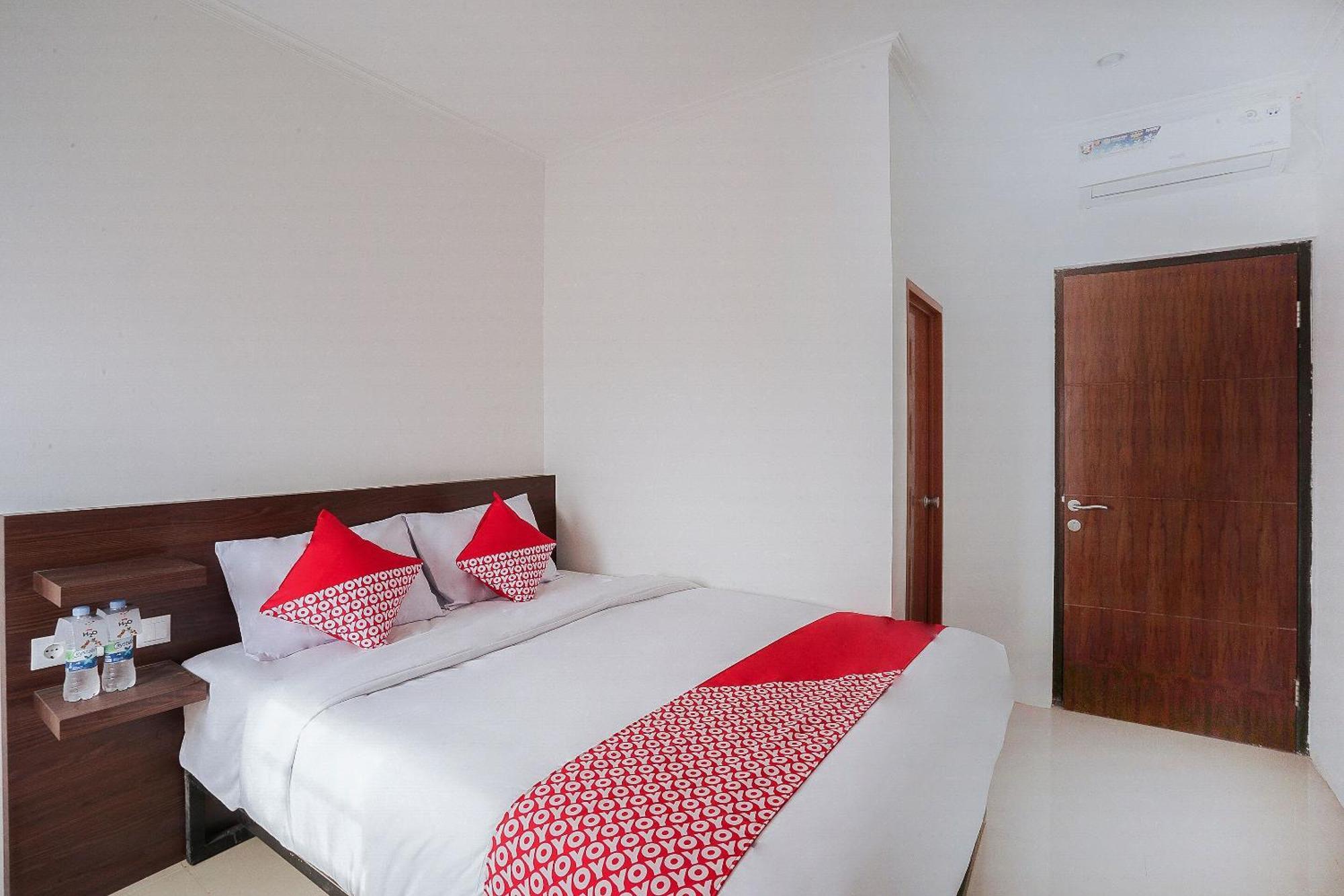 โอโย 2183 ชิโบเรียม เรสซิเดนซ์ เนียร์ รูมาห์ ซากิต ราจาวาลี Hotel บันดุง ภายนอก รูปภาพ