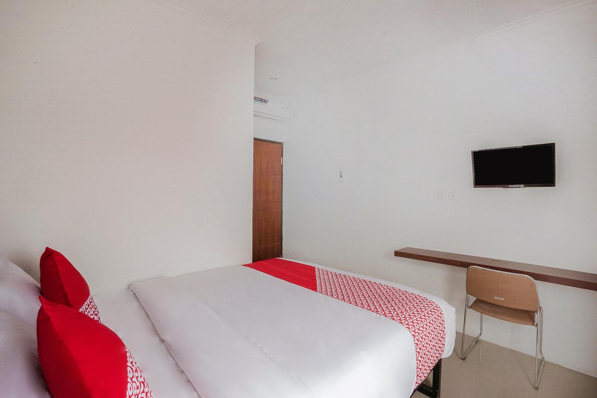 โอโย 2183 ชิโบเรียม เรสซิเดนซ์ เนียร์ รูมาห์ ซากิต ราจาวาลี Hotel บันดุง ภายนอก รูปภาพ