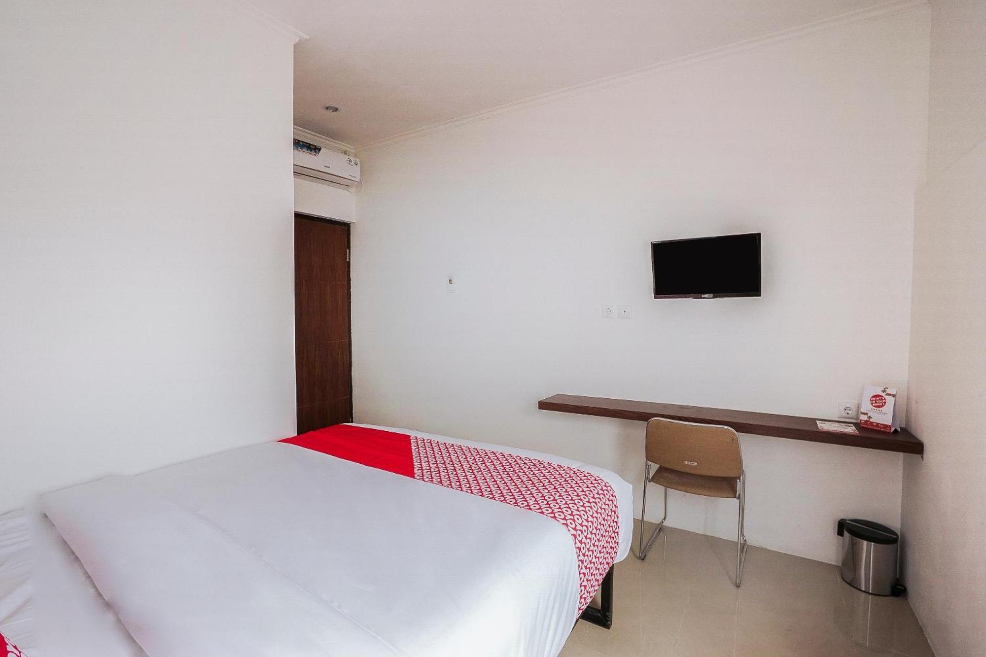 โอโย 2183 ชิโบเรียม เรสซิเดนซ์ เนียร์ รูมาห์ ซากิต ราจาวาลี Hotel บันดุง ภายนอก รูปภาพ